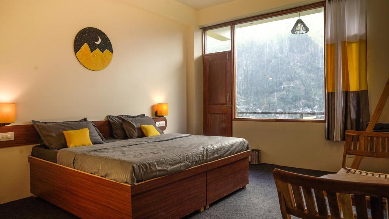 Firefly Hostel Manāli エクステリア 写真